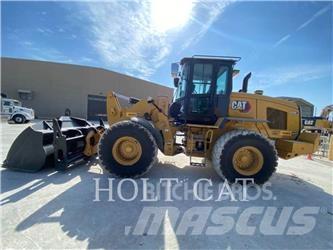 CAT 938M QC Gumikerekes homlokrakodók