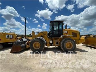 CAT 938M QC Gumikerekes homlokrakodók