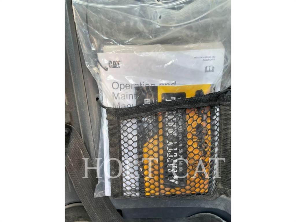 CAT 938M QC Gumikerekes homlokrakodók