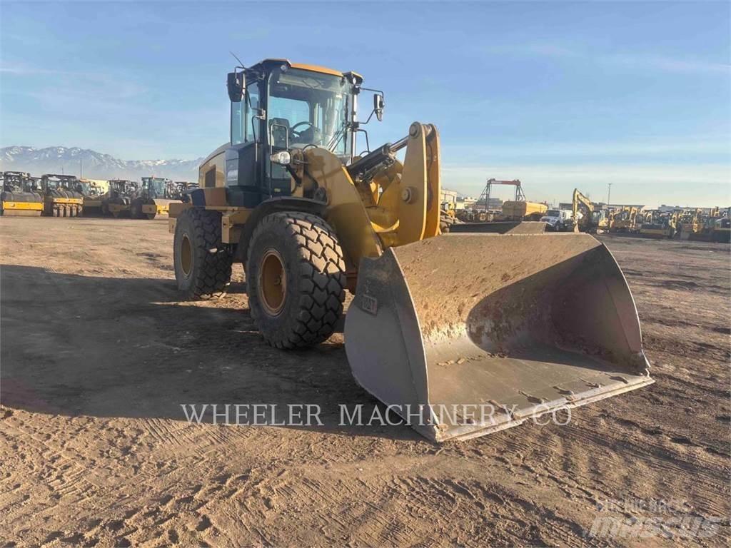 CAT 938M QC Gumikerekes homlokrakodók