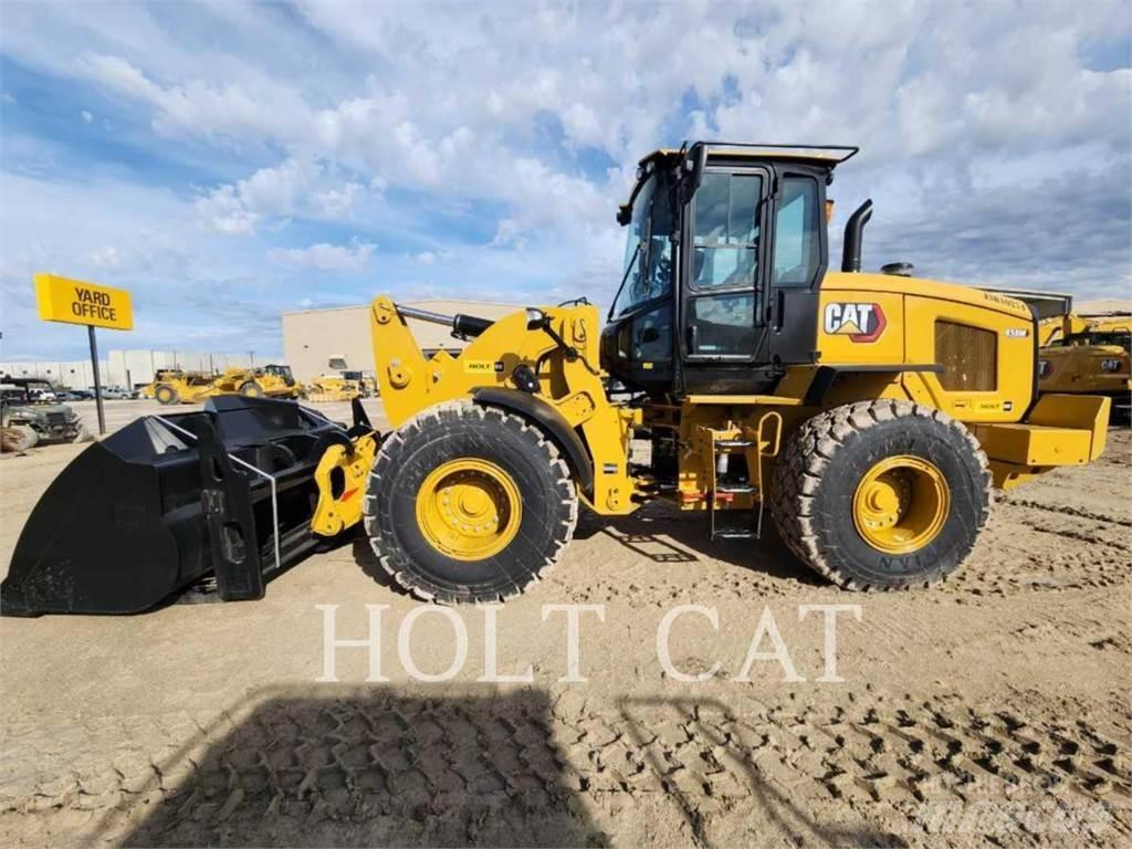 CAT 938M QC Gumikerekes homlokrakodók