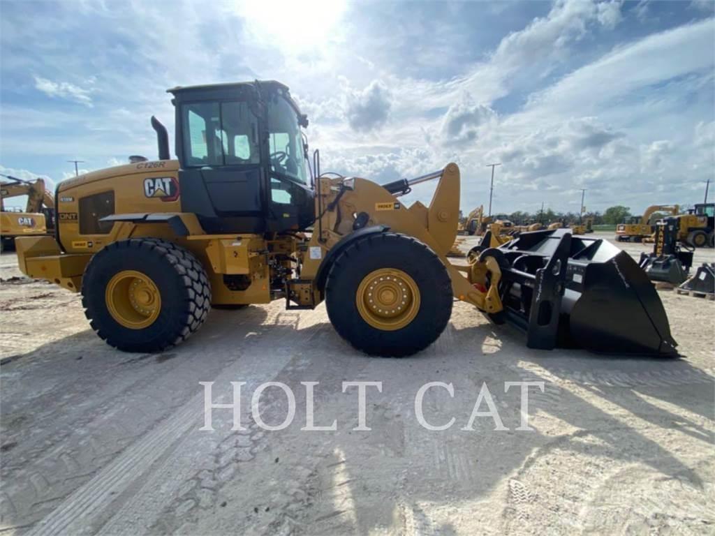 CAT 938M QC Gumikerekes homlokrakodók