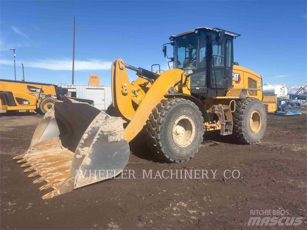 CAT 938M QC Gumikerekes homlokrakodók