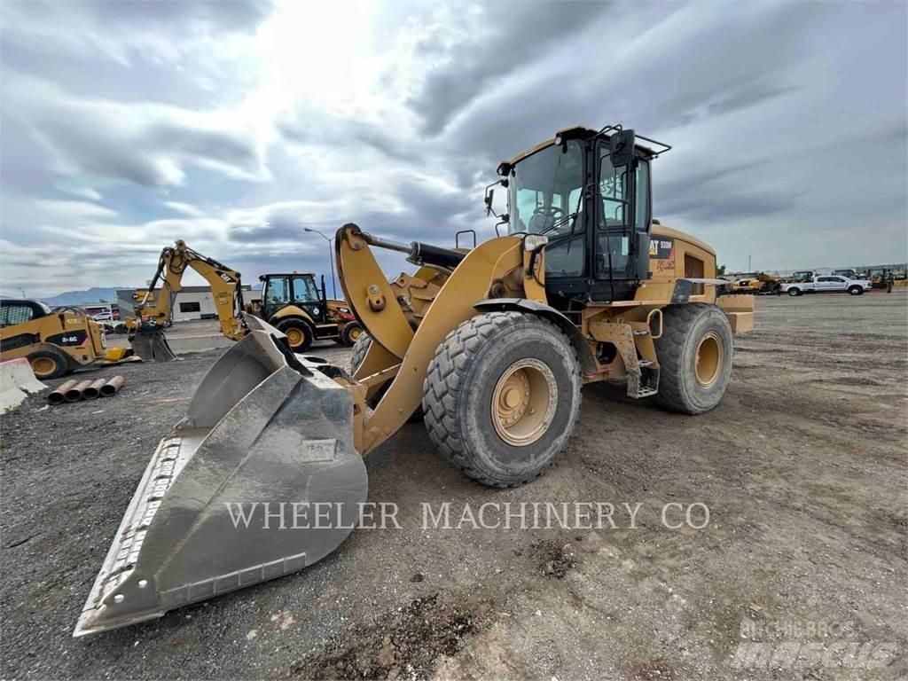 CAT 938M QC Gumikerekes homlokrakodók