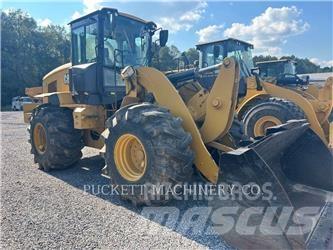 CAT 938M3V28QC Gumikerekes homlokrakodók