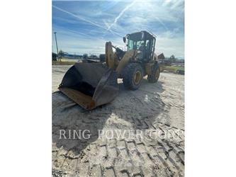 CAT 938MQC Gumikerekes homlokrakodók