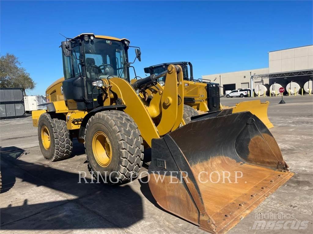 CAT 938MQC Gumikerekes homlokrakodók