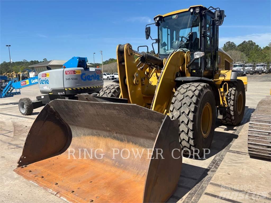 CAT 938MQC Gumikerekes homlokrakodók