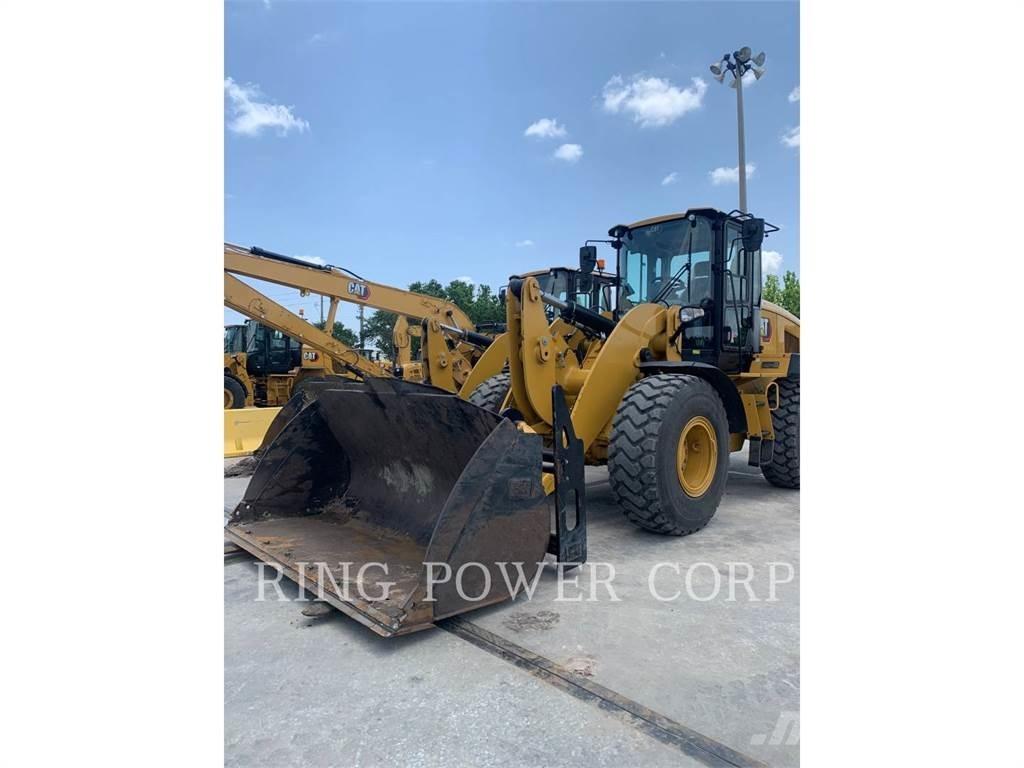 CAT 938MQC Gumikerekes homlokrakodók