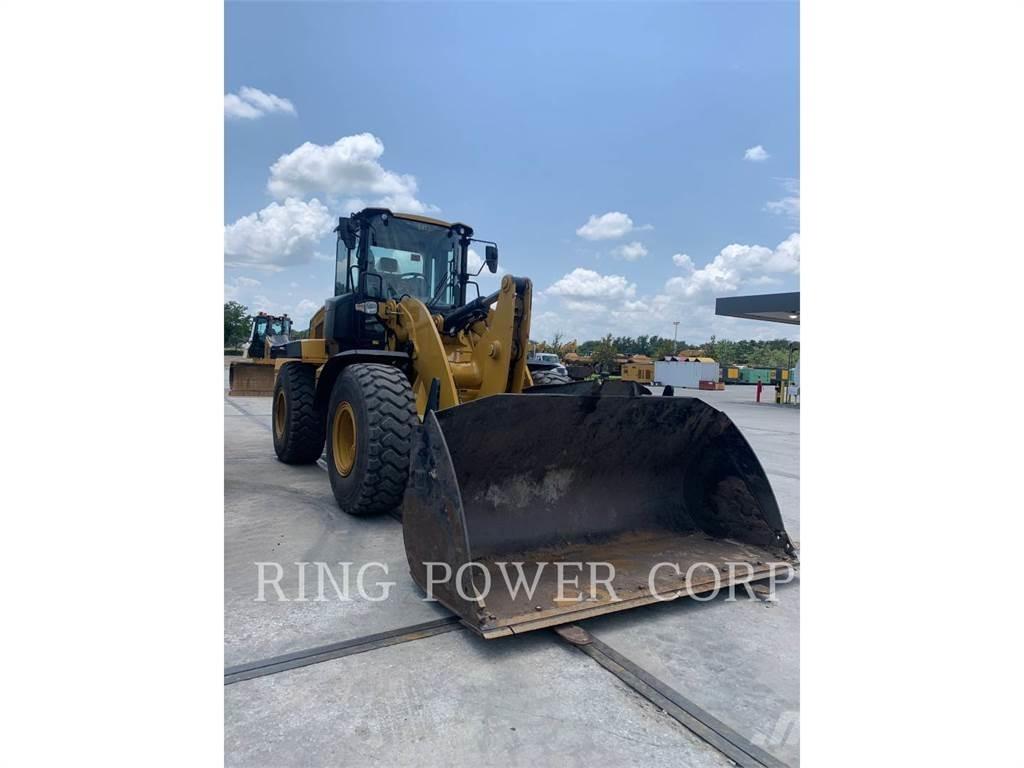 CAT 938MQC Gumikerekes homlokrakodók