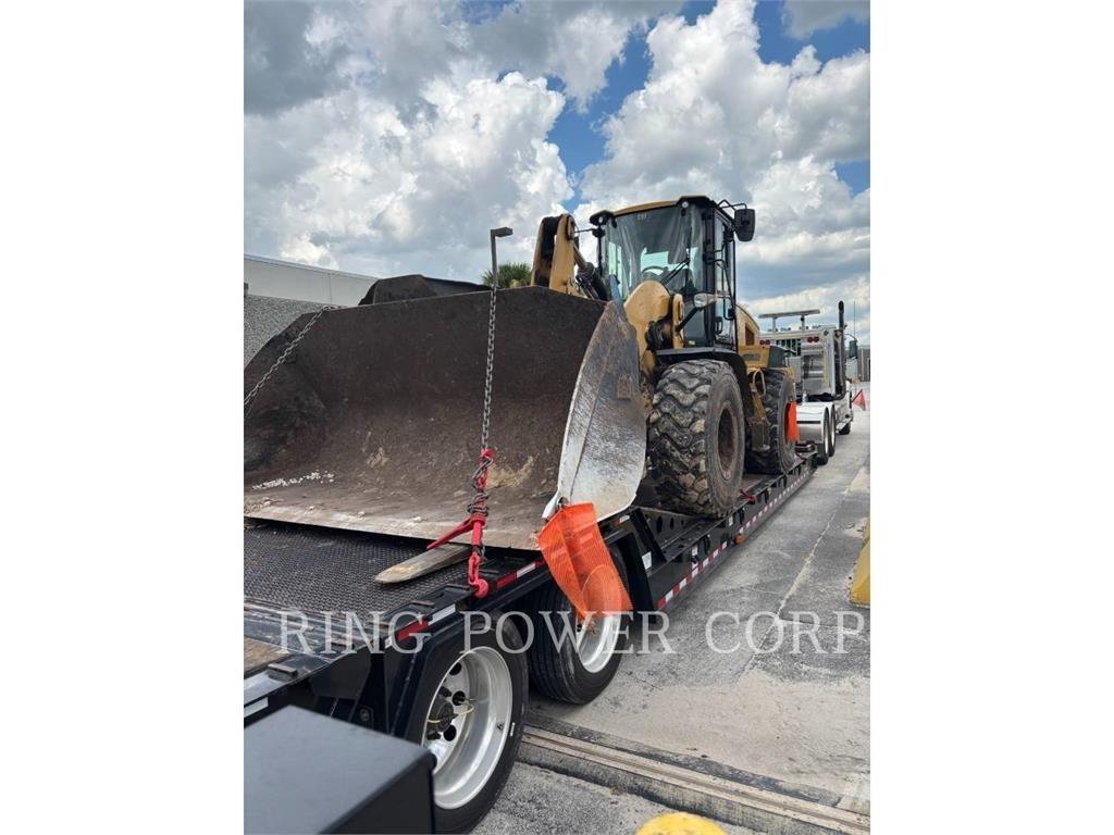 CAT 938MQC Gumikerekes homlokrakodók