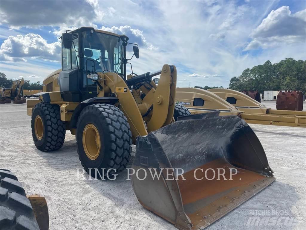 CAT 938MQC3V Gumikerekes homlokrakodók