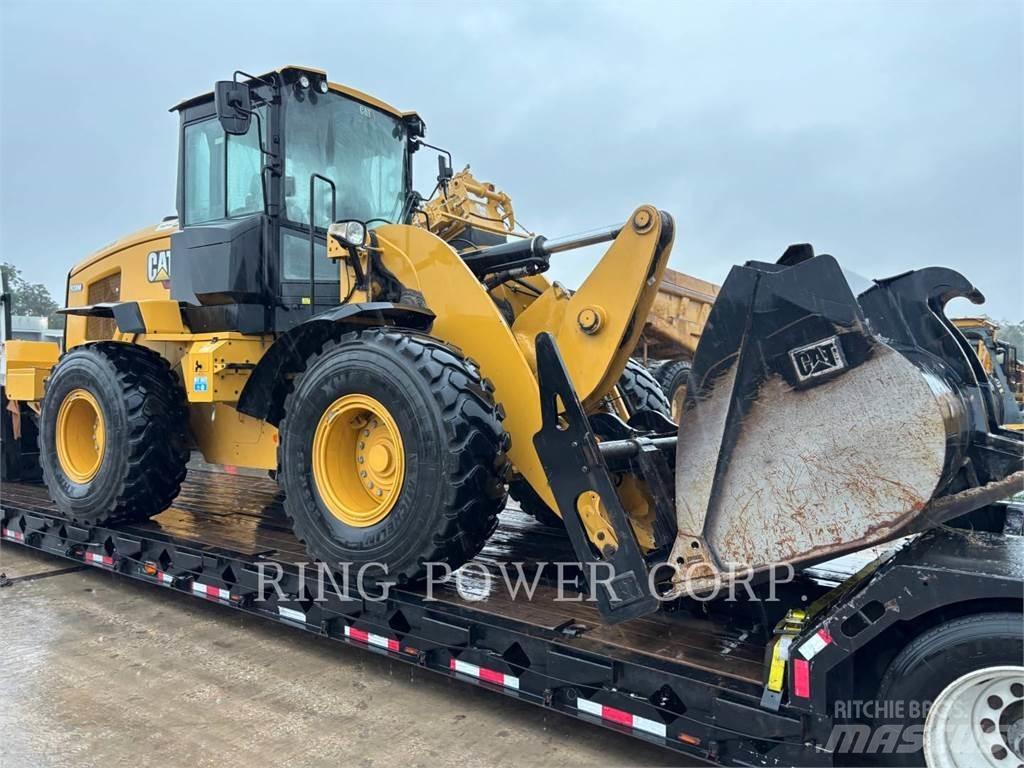 CAT 938MQC3V Gumikerekes homlokrakodók