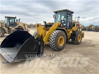 CAT 950 Gumikerekes homlokrakodók