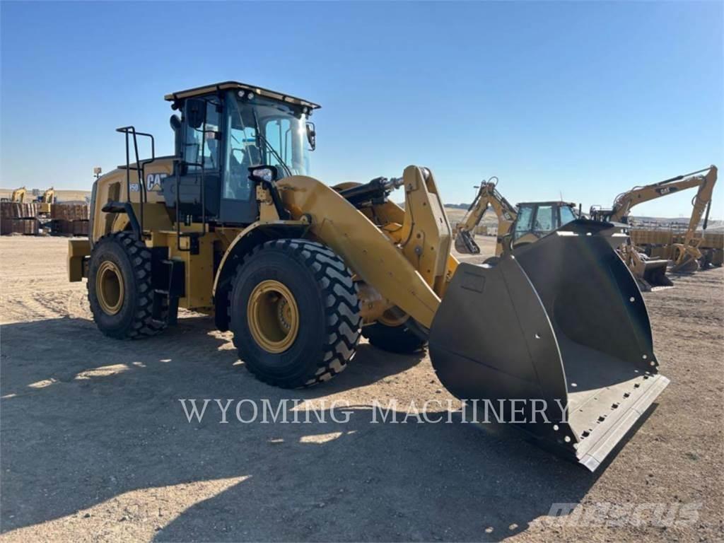 CAT 950 Gumikerekes homlokrakodók