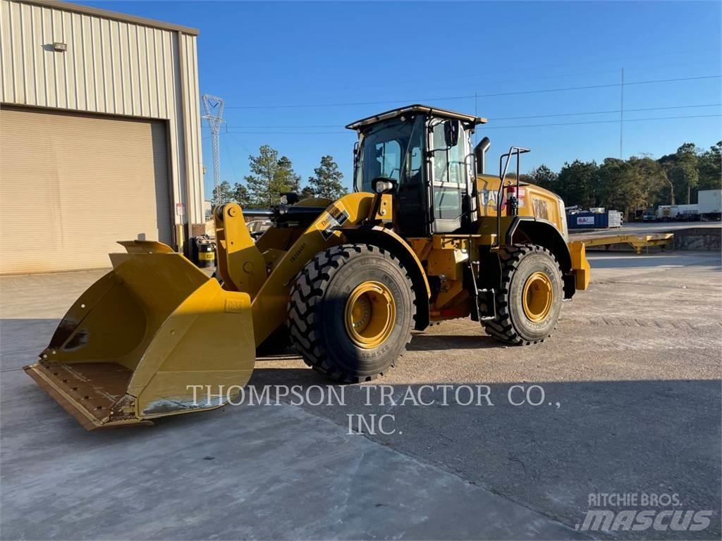 CAT 950 Gumikerekes homlokrakodók