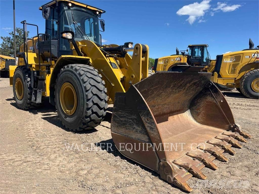 CAT 950 Gumikerekes homlokrakodók