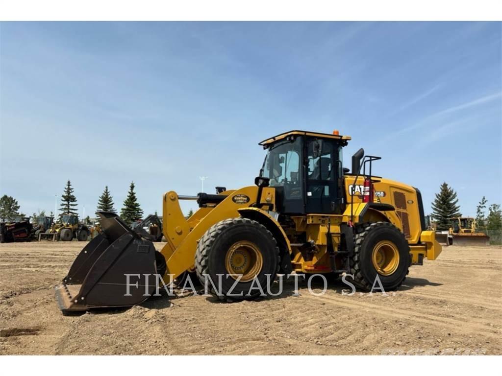 CAT 950 Gumikerekes homlokrakodók