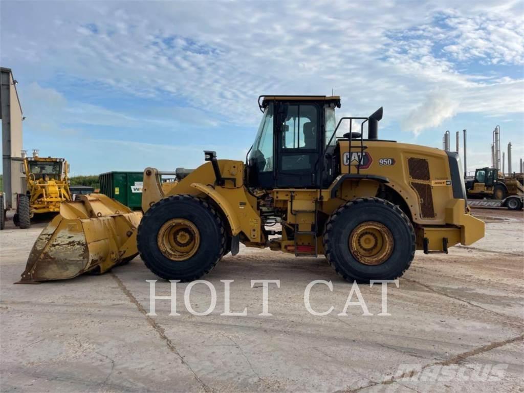 CAT 950 Gumikerekes homlokrakodók