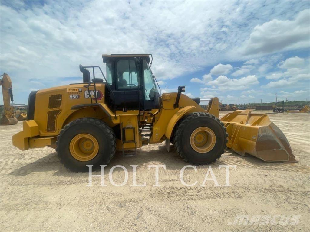 CAT 950 Gumikerekes homlokrakodók