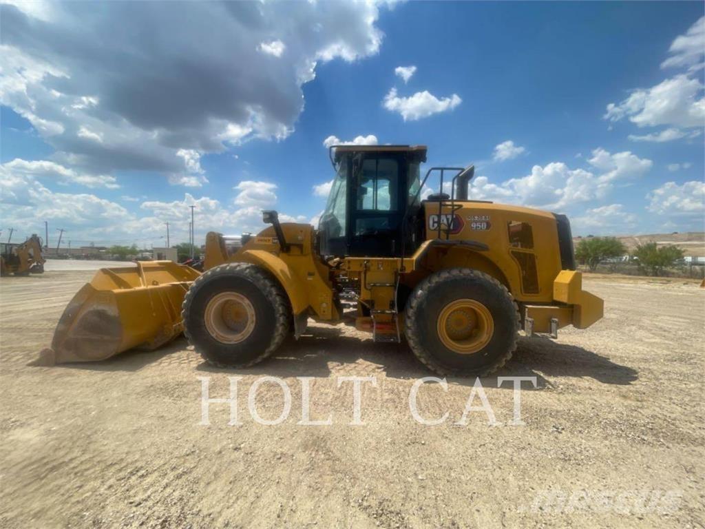 CAT 950 Gumikerekes homlokrakodók