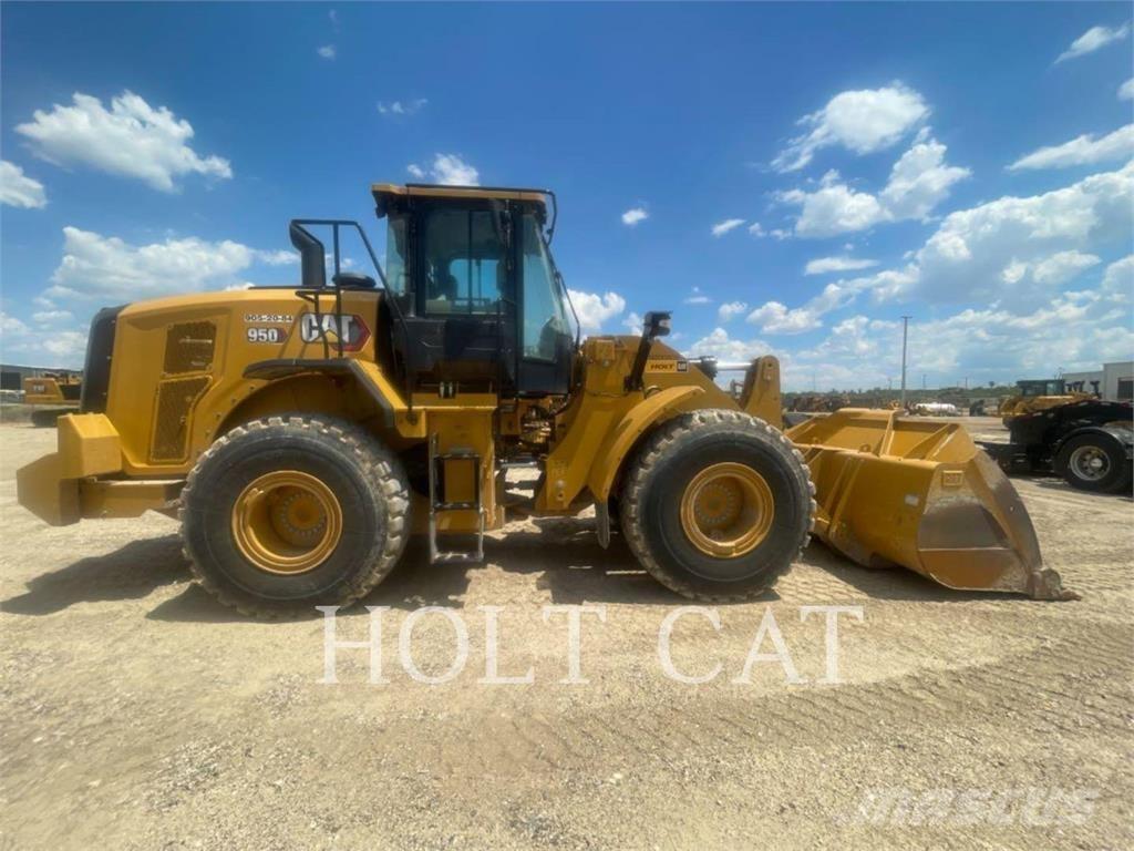 CAT 950 Gumikerekes homlokrakodók