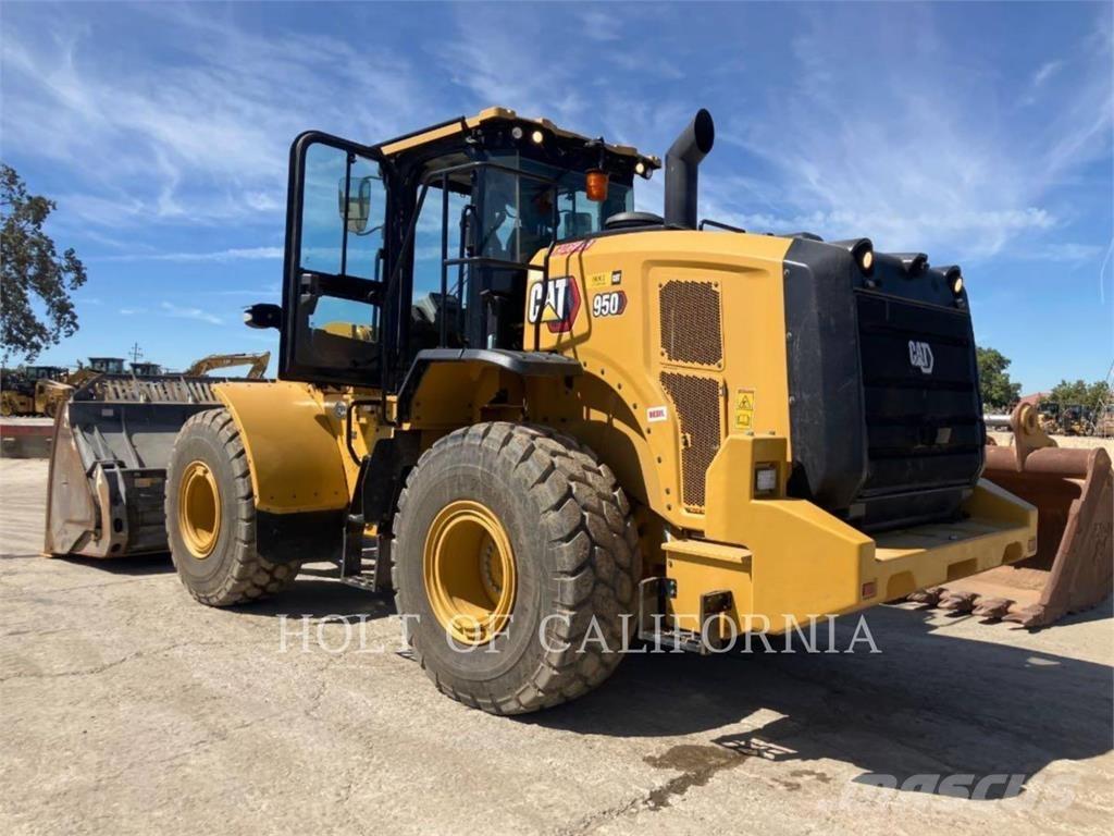 CAT 950 Gumikerekes homlokrakodók