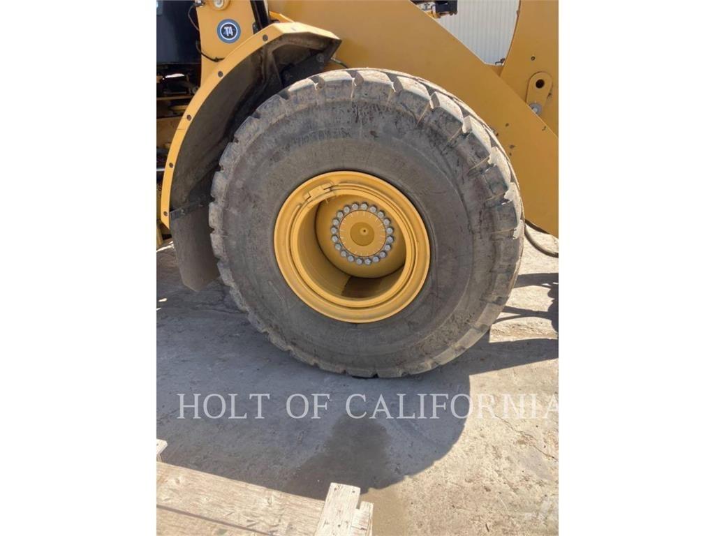 CAT 950 Gumikerekes homlokrakodók