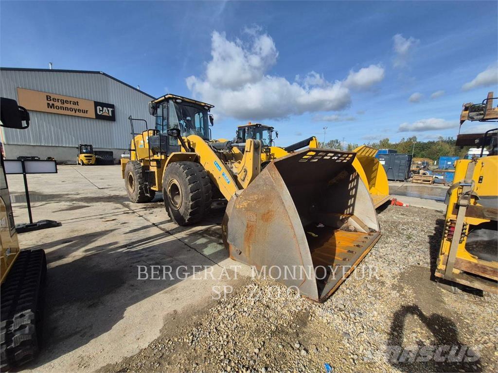 CAT 950 Gumikerekes homlokrakodók