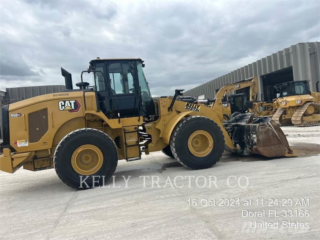 CAT 950 GC Gumikerekes homlokrakodók