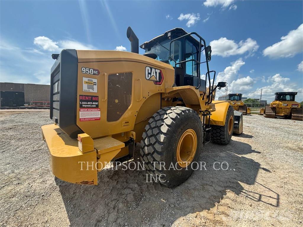 CAT 950 GC Gumikerekes homlokrakodók