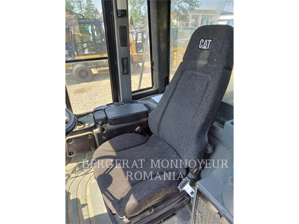 CAT 950 H Gumikerekes homlokrakodók