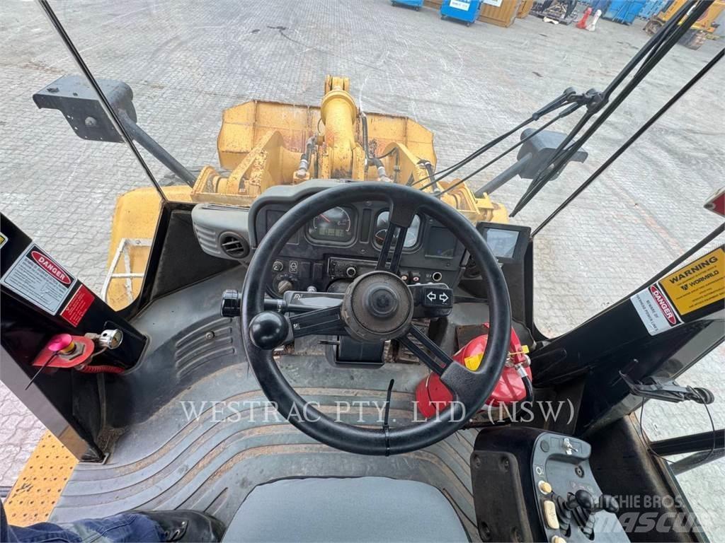 CAT 950 H Gumikerekes homlokrakodók