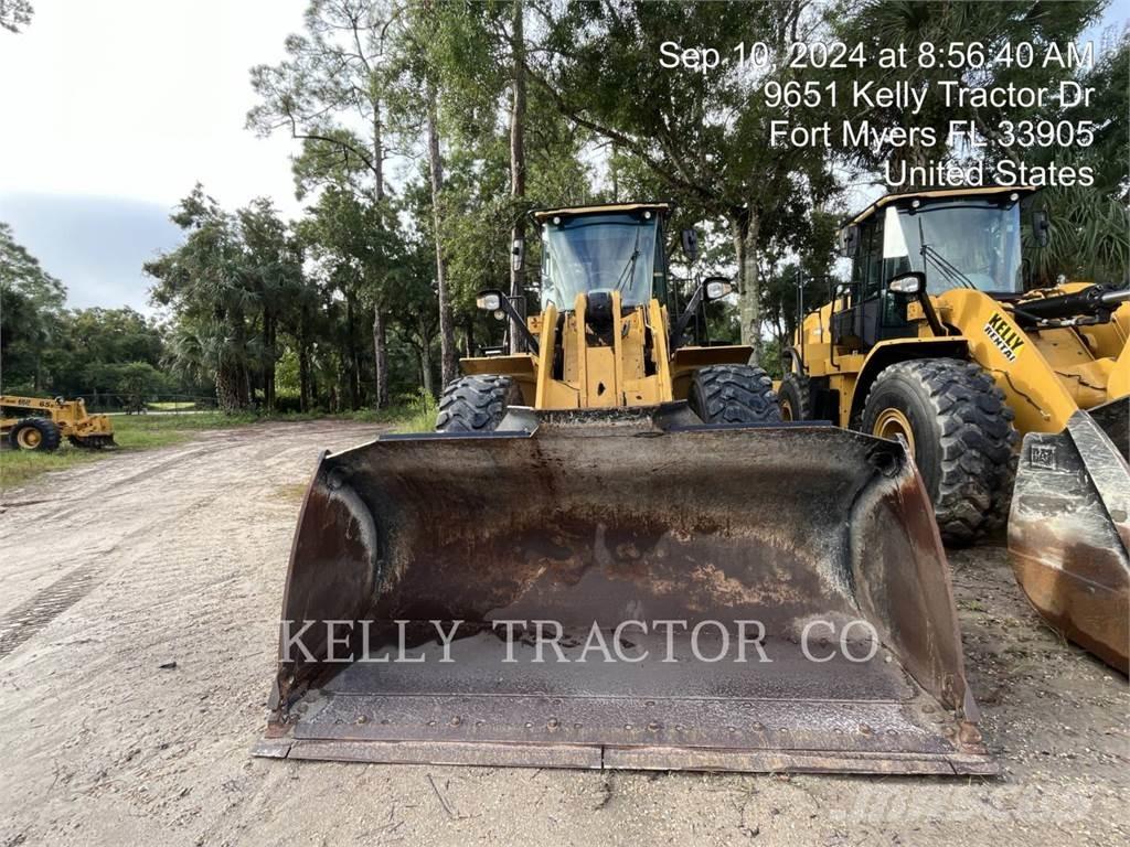 CAT 950 M Gumikerekes homlokrakodók