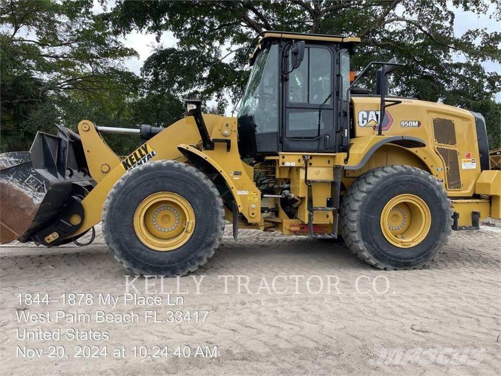 CAT 950 M Gumikerekes homlokrakodók