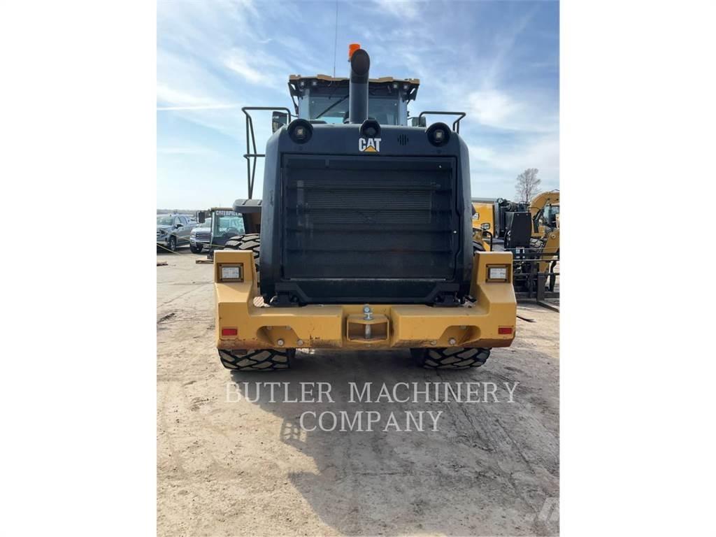 CAT 950 M Gumikerekes homlokrakodók