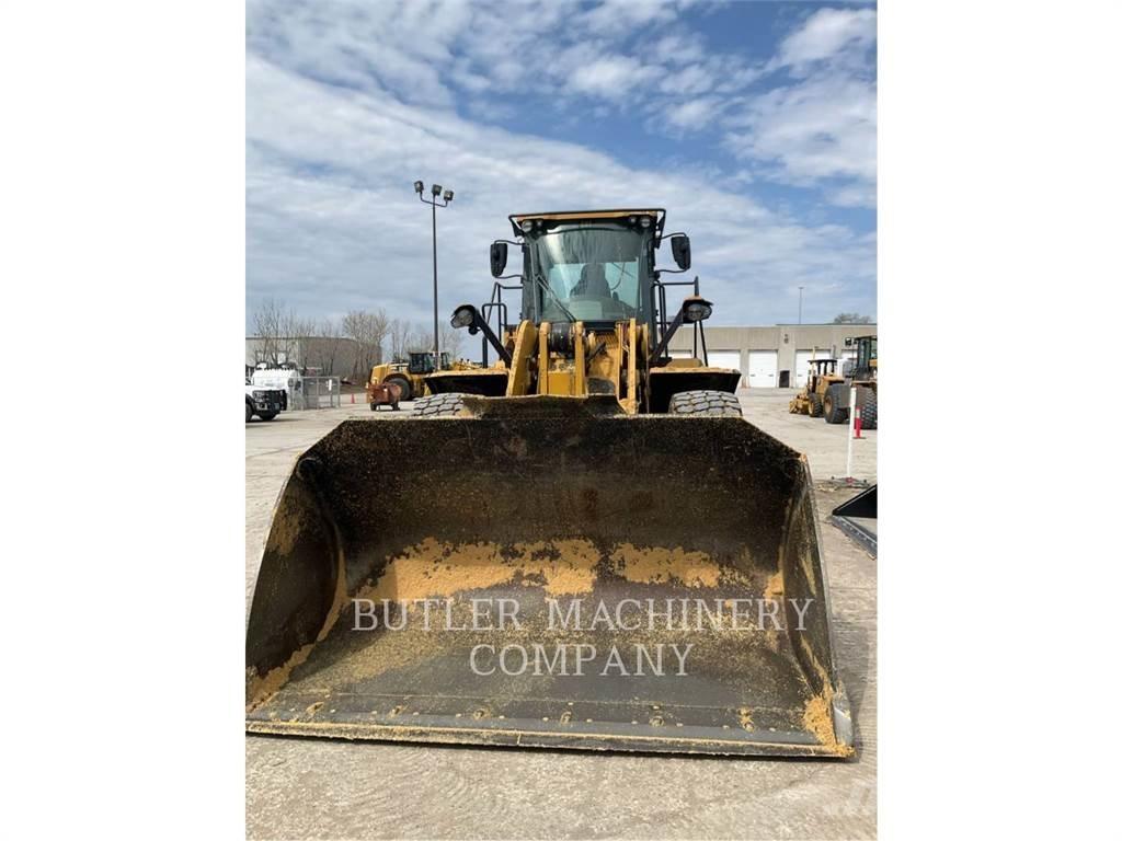CAT 950 M Gumikerekes homlokrakodók
