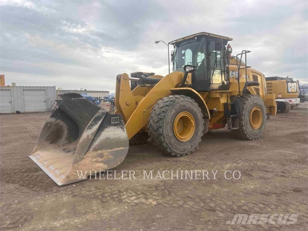 CAT 950 QC Gumikerekes homlokrakodók