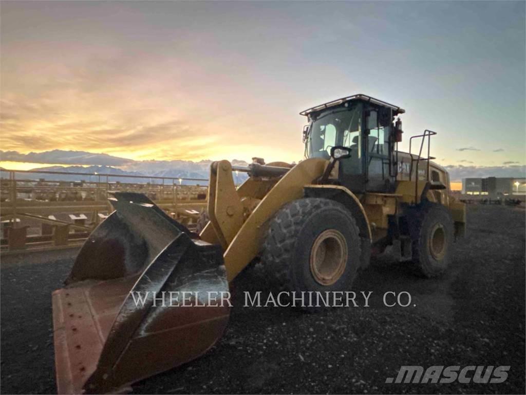 CAT 950 QC Gumikerekes homlokrakodók