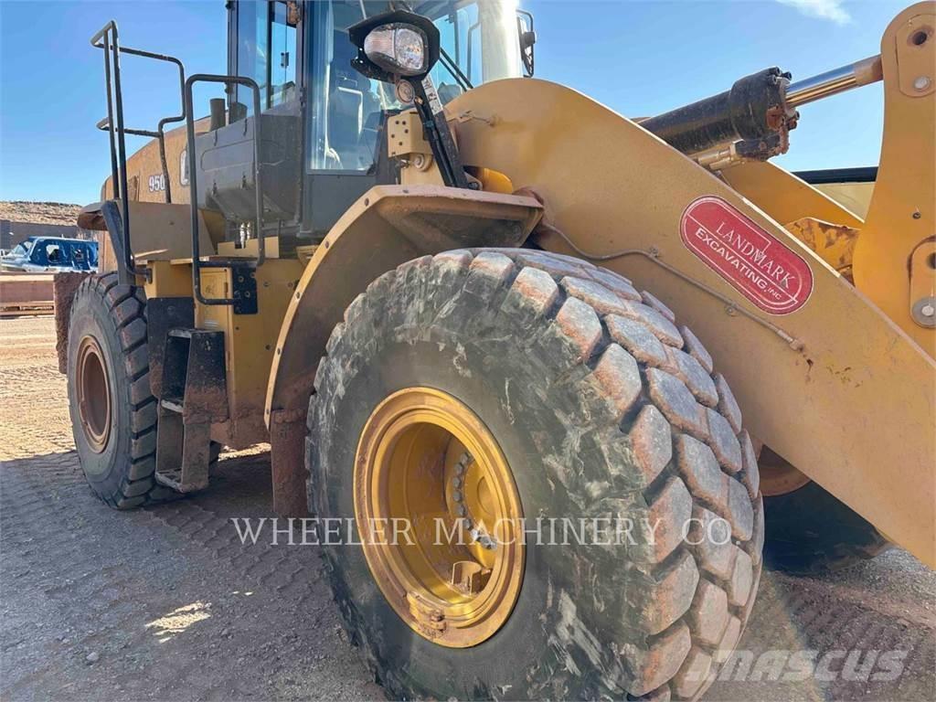 CAT 950 QC Gumikerekes homlokrakodók