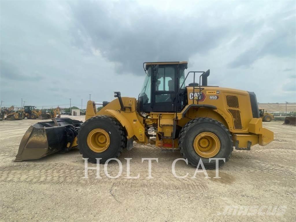 CAT 950 QC Gumikerekes homlokrakodók