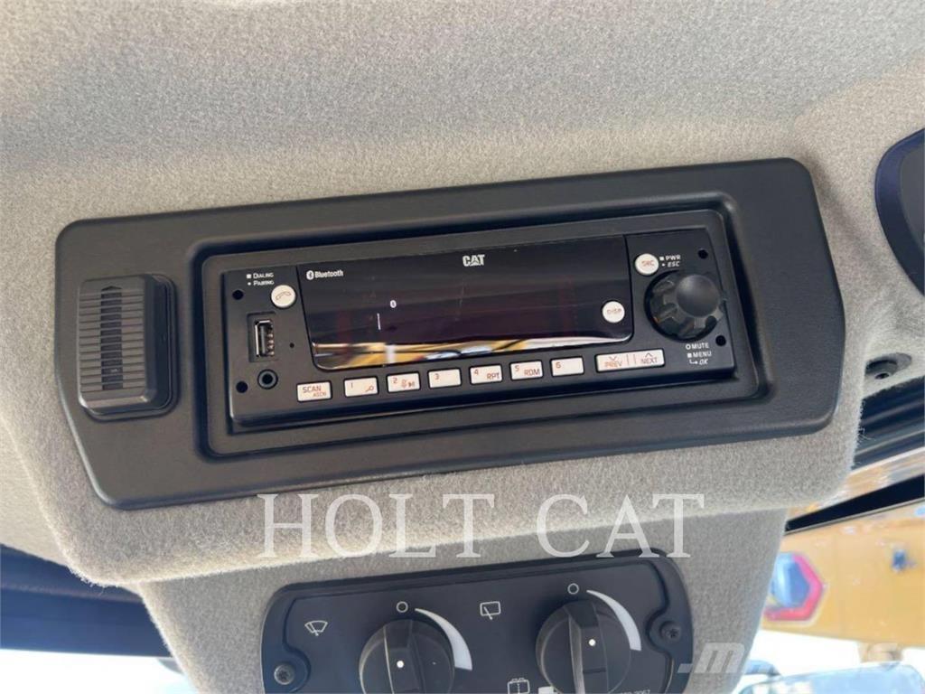 CAT 950 QC Gumikerekes homlokrakodók