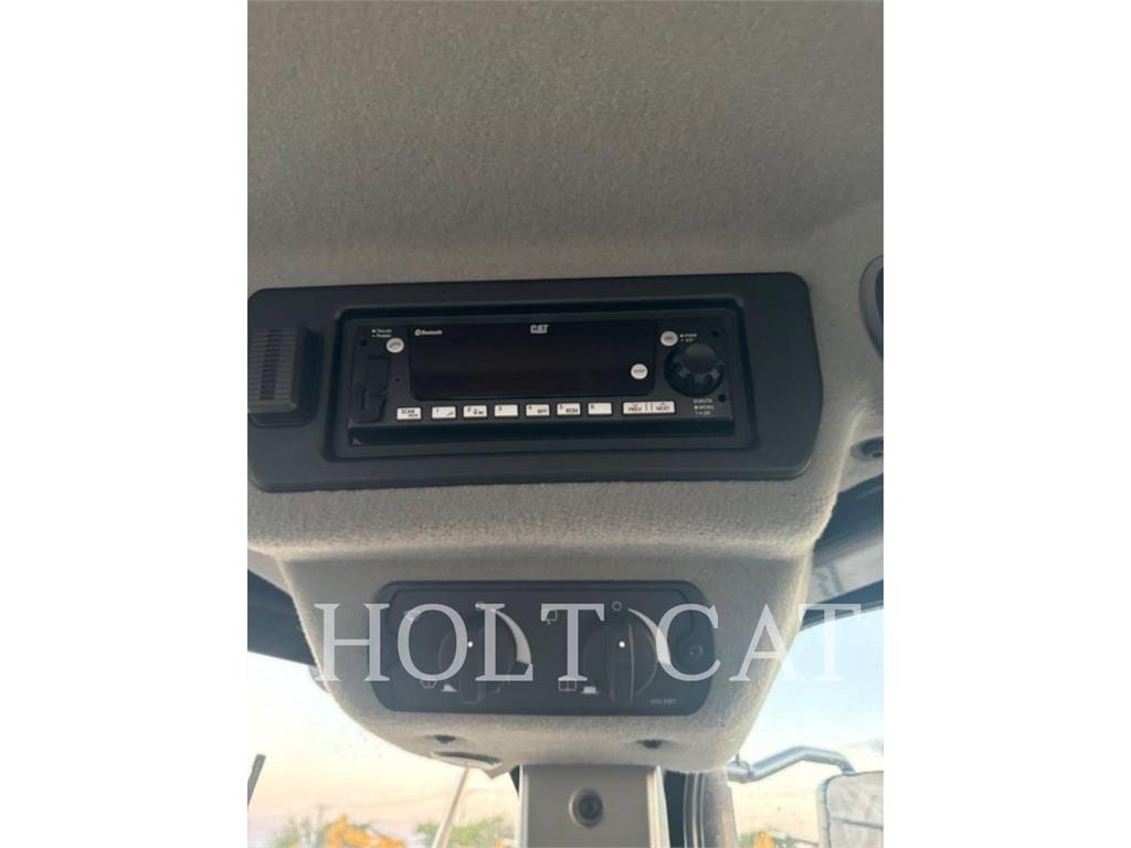 CAT 950 QC Gumikerekes homlokrakodók