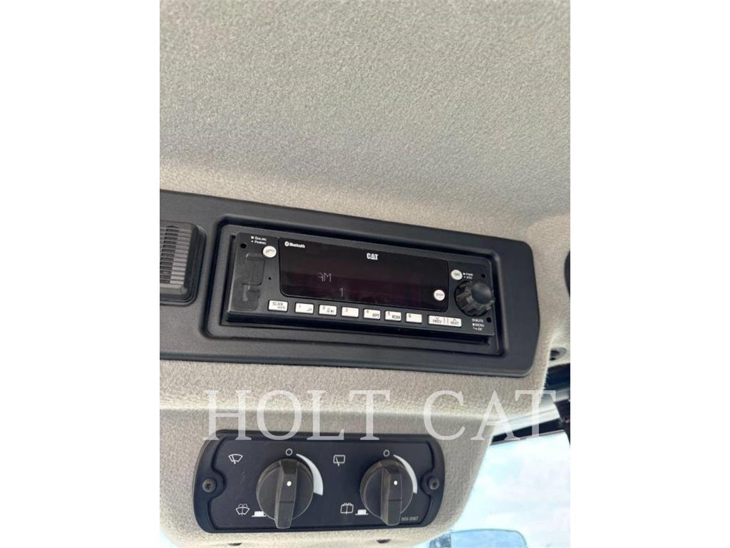 CAT 950 QC Gumikerekes homlokrakodók