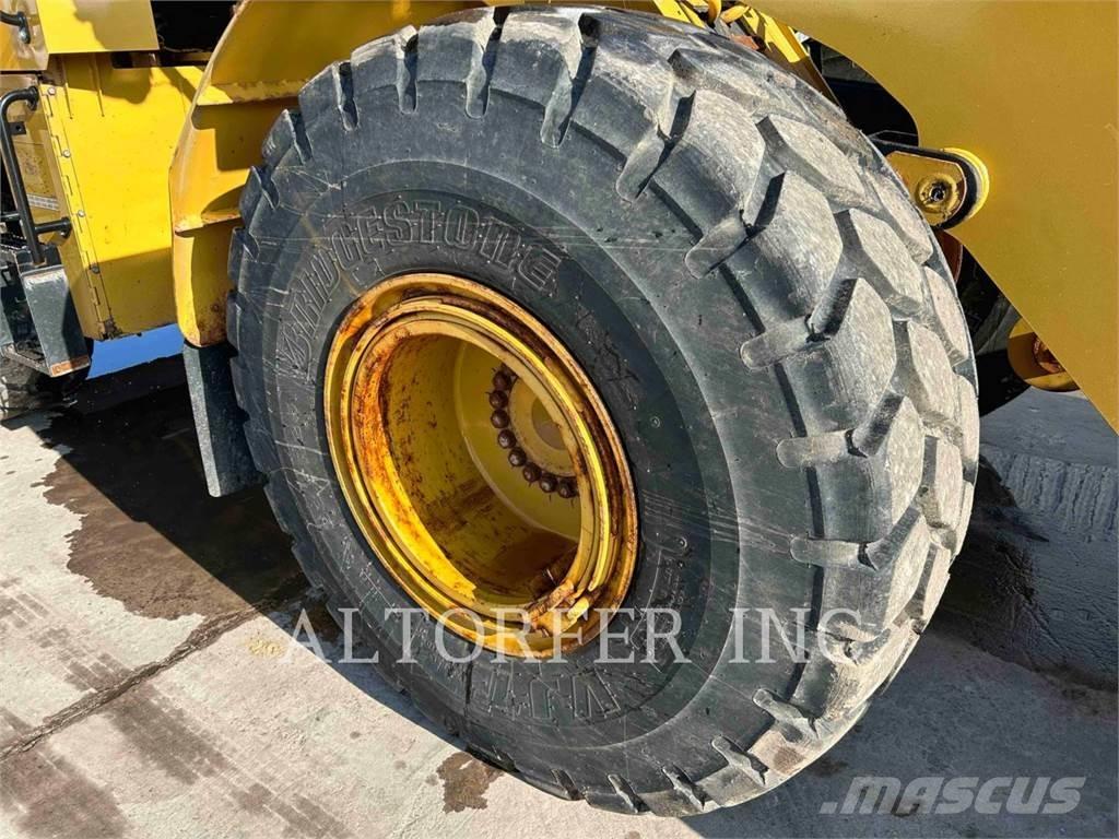 CAT 950GC Gumikerekes homlokrakodók