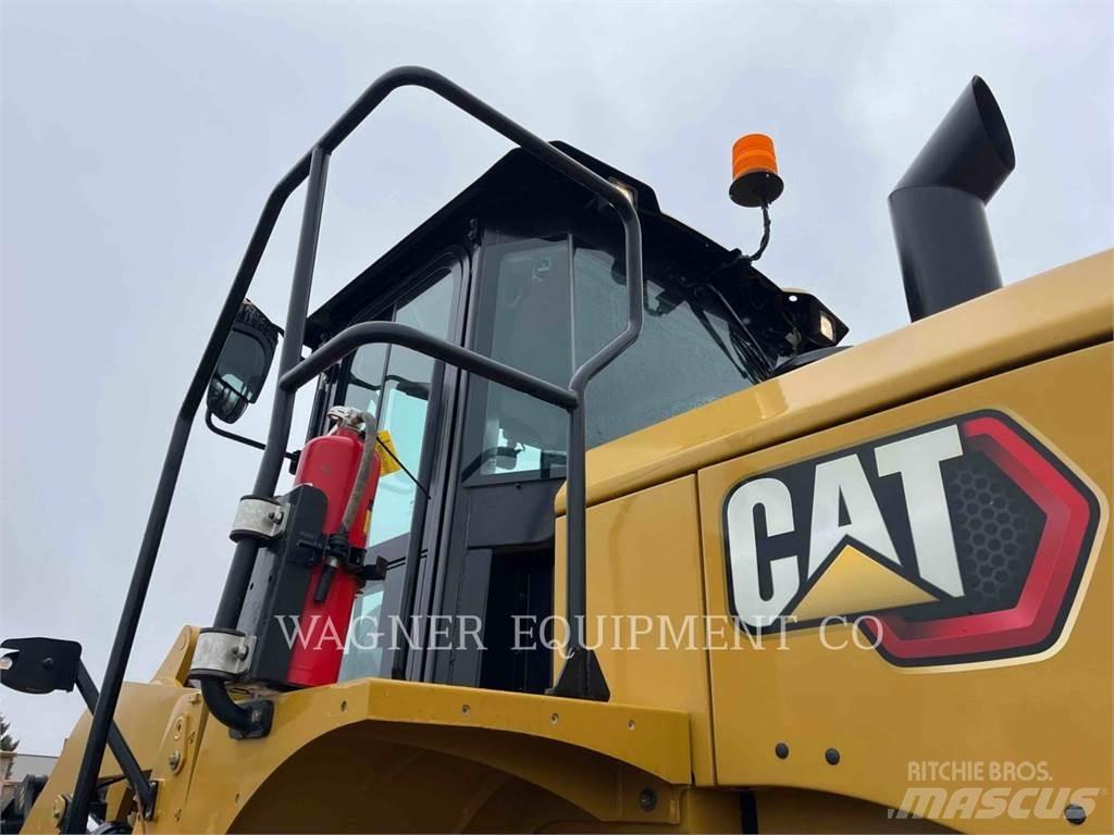 CAT 950GC Gumikerekes homlokrakodók