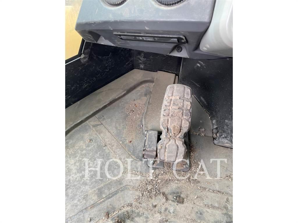 CAT 950GC Gumikerekes homlokrakodók