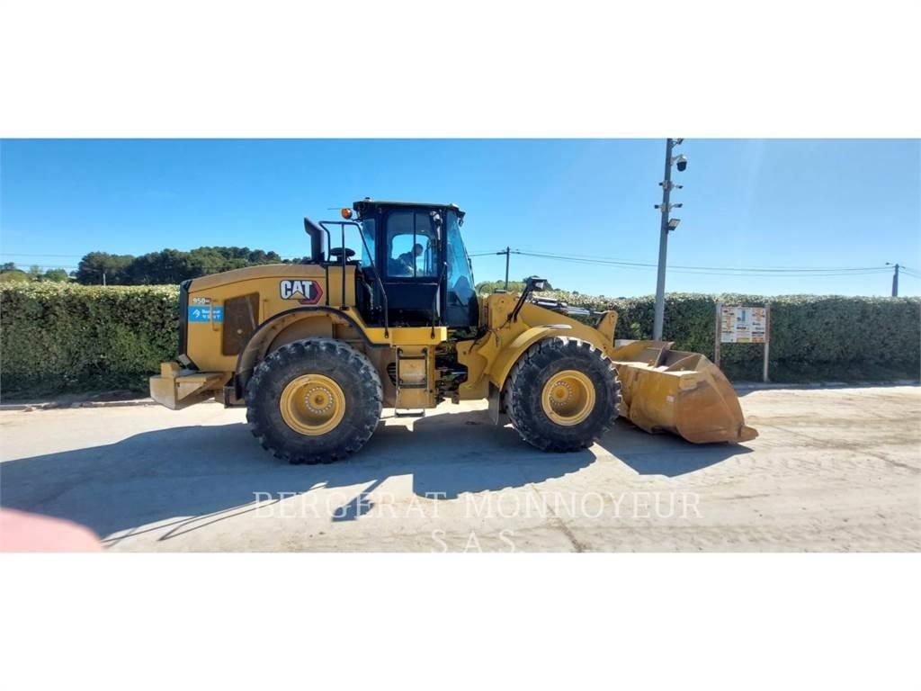 CAT 950GC Gumikerekes homlokrakodók