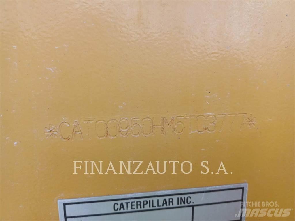 CAT 950GC Gumikerekes homlokrakodók