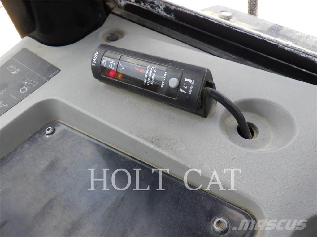 CAT 950GC Gumikerekes homlokrakodók